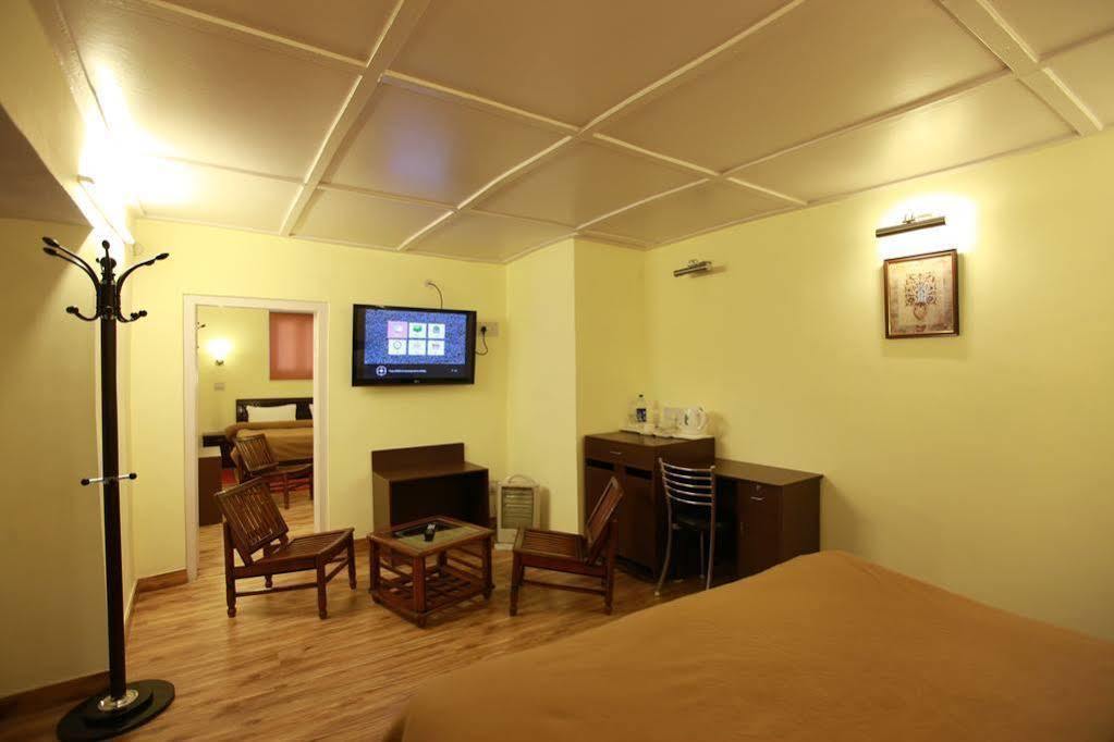 Torrentium Lodge Shimla Exterior photo